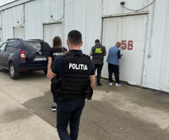 Transporturi ilegale de marfã contrafãcutã în valoare de 300.000 lei descoperite în București de inspectorii antifraudã,  într-o acțiune comunã cu polițiștii bucureșteni din cadrul S.I.C.E.